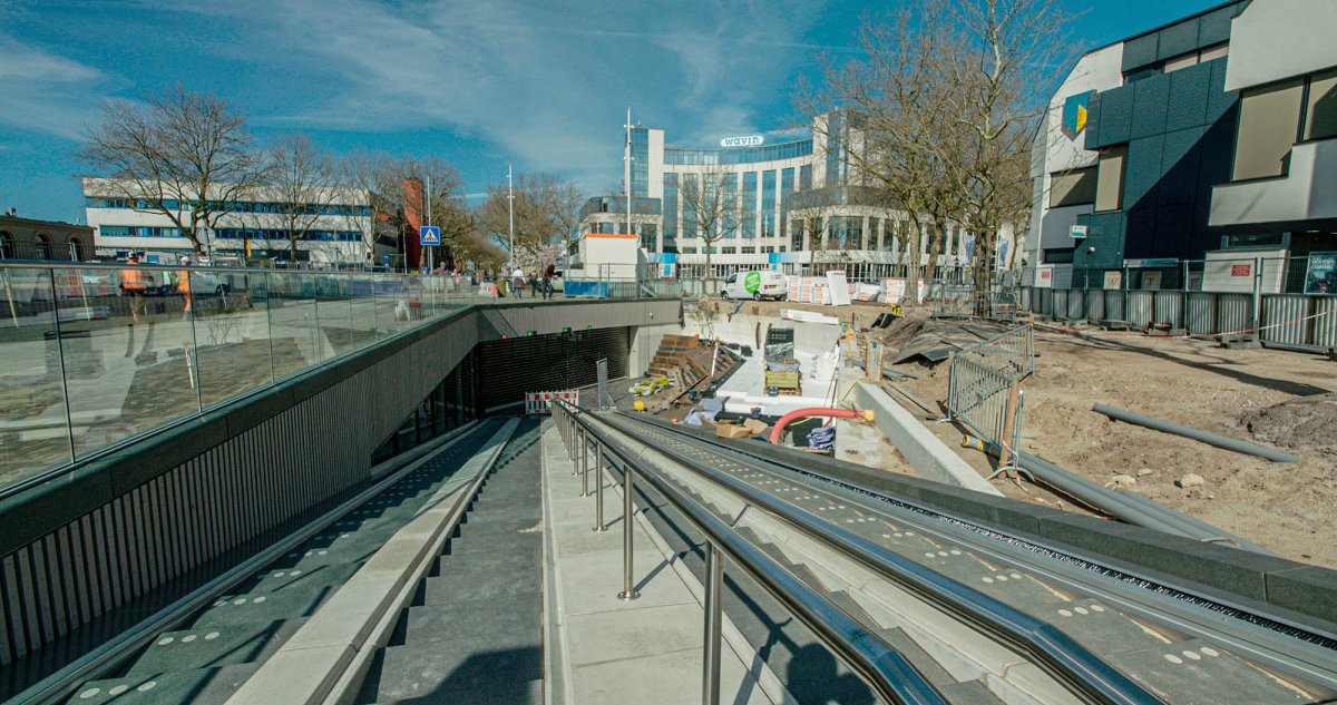 Stationsplein Zwolle.00_02_31_21.Still001.jpg